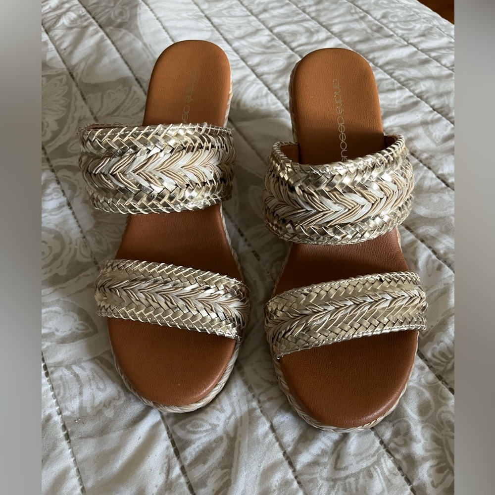 Women's Tan Sandals